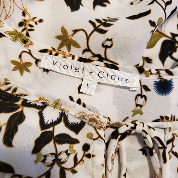 Violet + Claire Floral Print Blouse Size Large, Business Casual - Picture 7 of 9